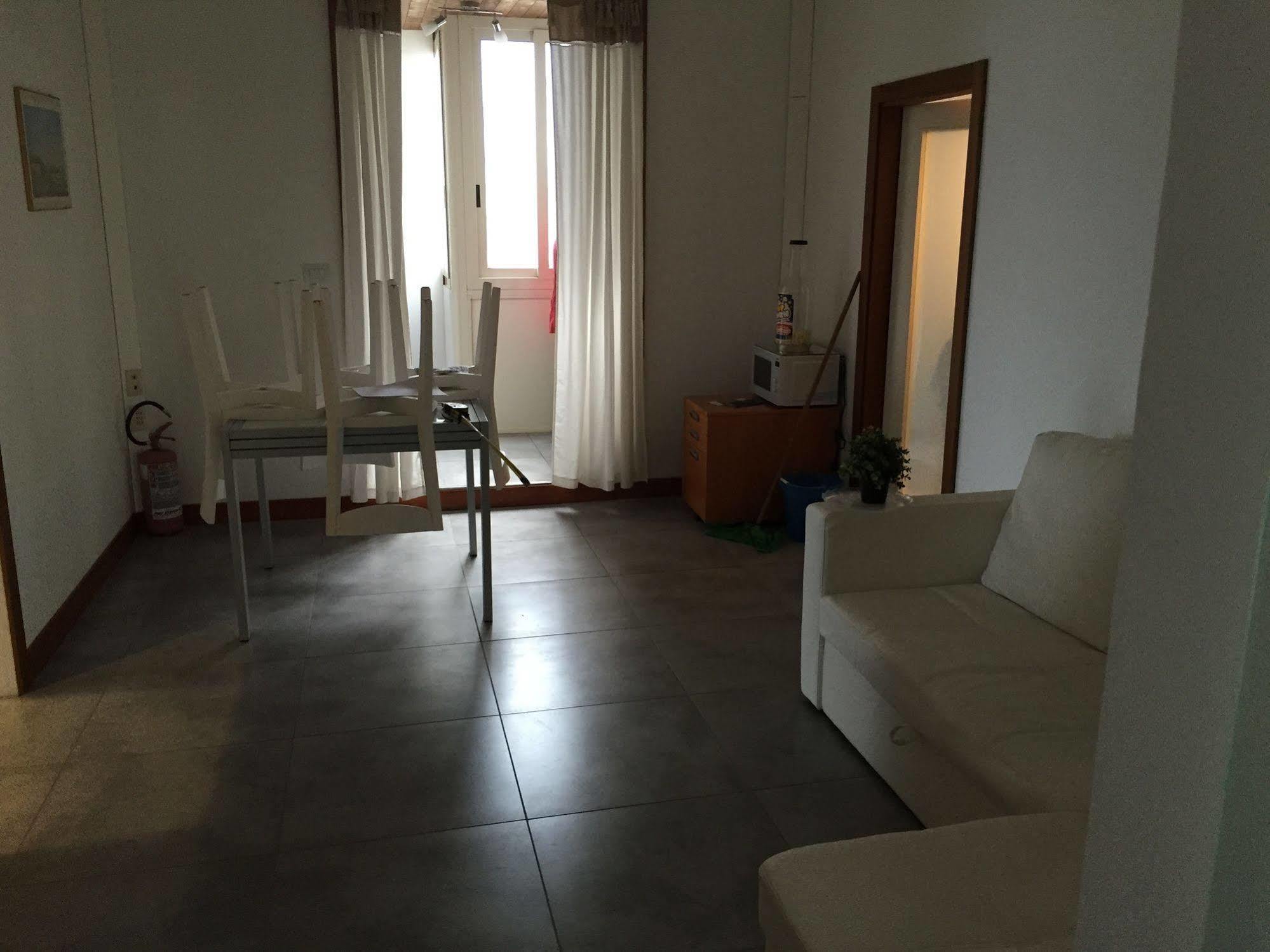 B&B Chez Moi Наполи Екстериор снимка